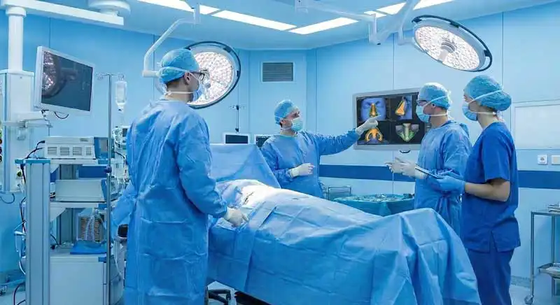 تیم چند تخصصی جراحان بینی کلینیک طراح طب
