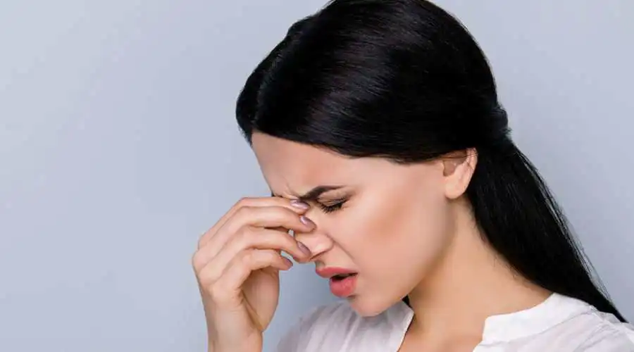 علائم انحراف بینی و راه های درمان آن