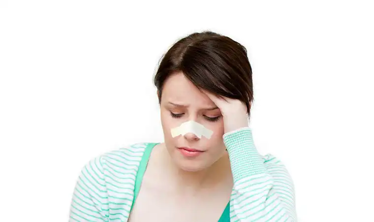 عوارض عمل جراحی بینی