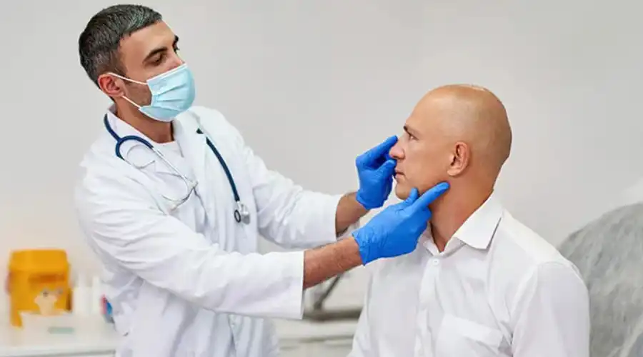 نحوه‌ انتخاب بهترین جراح برای عمل بینی 