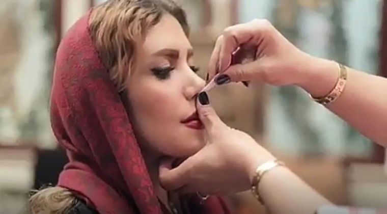 نحوه چسب زدن بینی